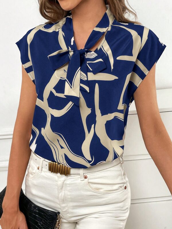 Blusa elegante con lazo al cuello y mangas murciélago - Image 33