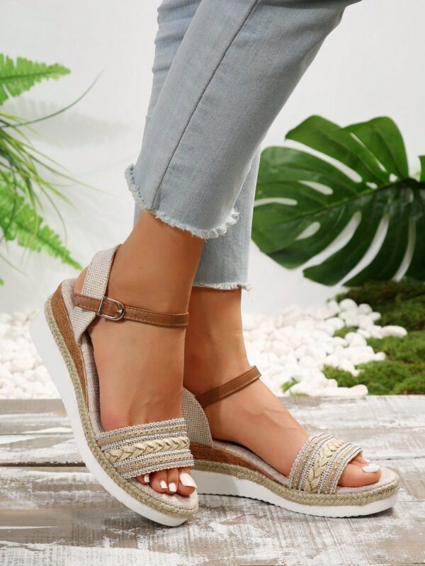 Sandalias de cuña con flecos y hebilla, ideales para vacaciones - Image 11