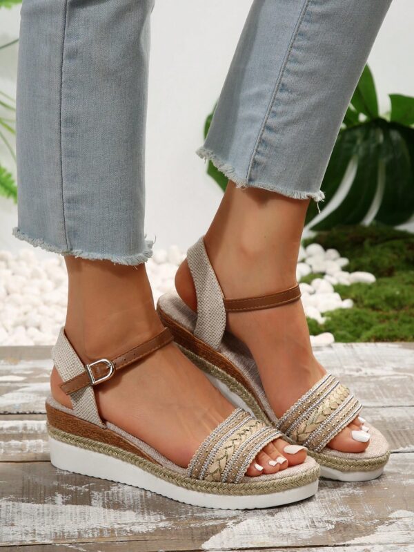 Sandalias de cuña con flecos y hebilla, ideales para vacaciones - Image 14