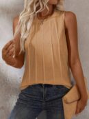 Top de verano con cuello redondo y pliegues