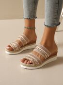 Sandalias de cuña con flecos y hebilla, ideales para vacaciones