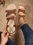 Sandalias de Verano con Detalles Trenzados y Correa Cruzada