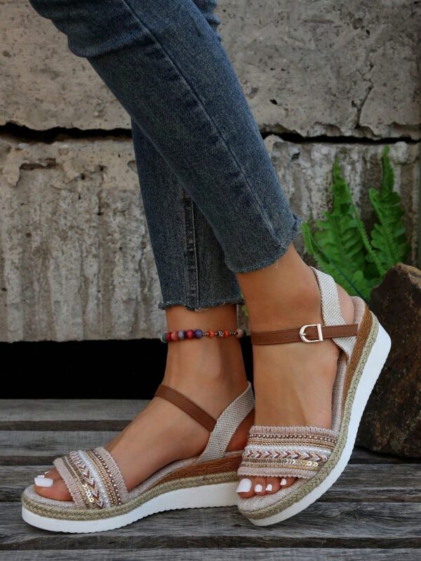 Sandalias de cuña con flecos y hebilla, ideales para vacaciones - Image 41