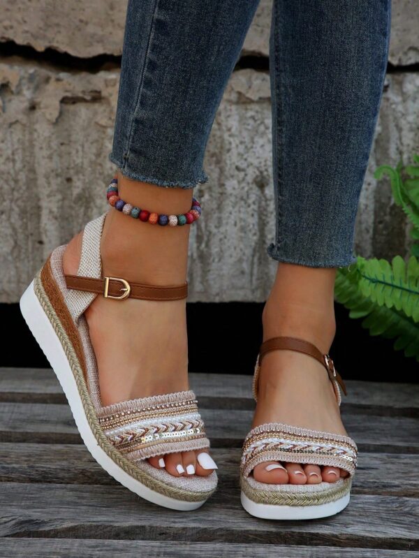 Sandalias de cuña con flecos y hebilla, ideales para vacaciones - Image 42