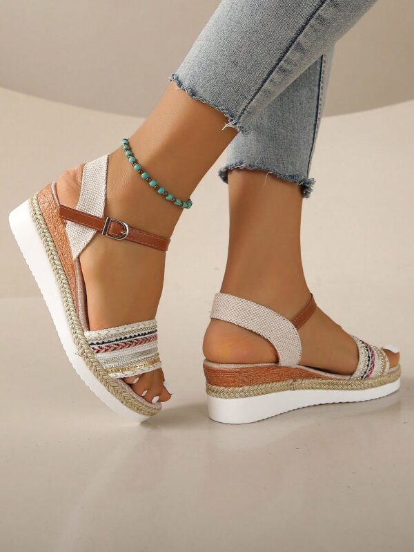 Sandalias de cuña con flecos y hebilla, ideales para vacaciones - Image 37