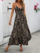 Vestido bohemio de tirantes con lazo en la espalda y volantes