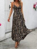 Vestido bohemio de tirantes con lazo en la espalda y volantes