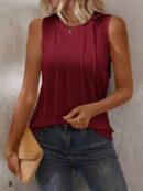 Top de verano con cuello redondo y pliegues