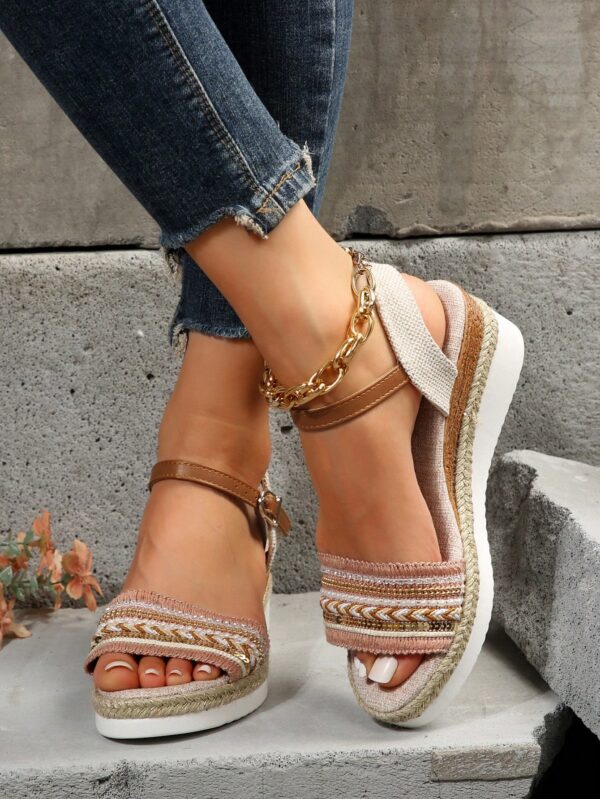 Sandalias de cuña con flecos y hebilla, ideales para vacaciones - Image 32